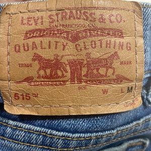 Women’s 8M Levi’s 515s